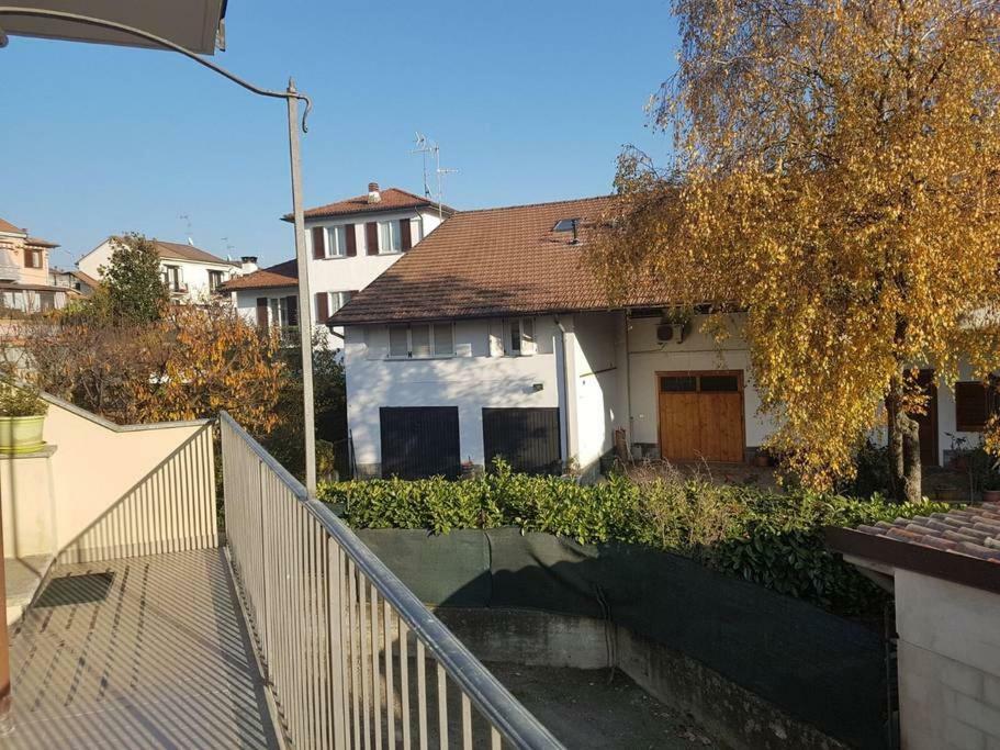 Domus Vicina Al Centro Storico Apartment Pavia Exterior photo